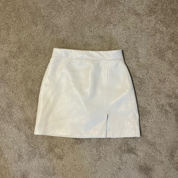 Wilfred patio leather mini skirt - Picture 2 of 6